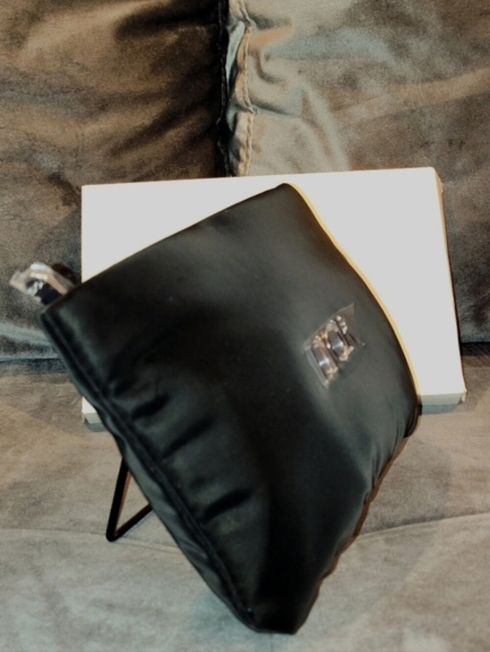 Dior NIB! Black Satin Cosmetic Case with Logo Plaque - Picture 5 of 10